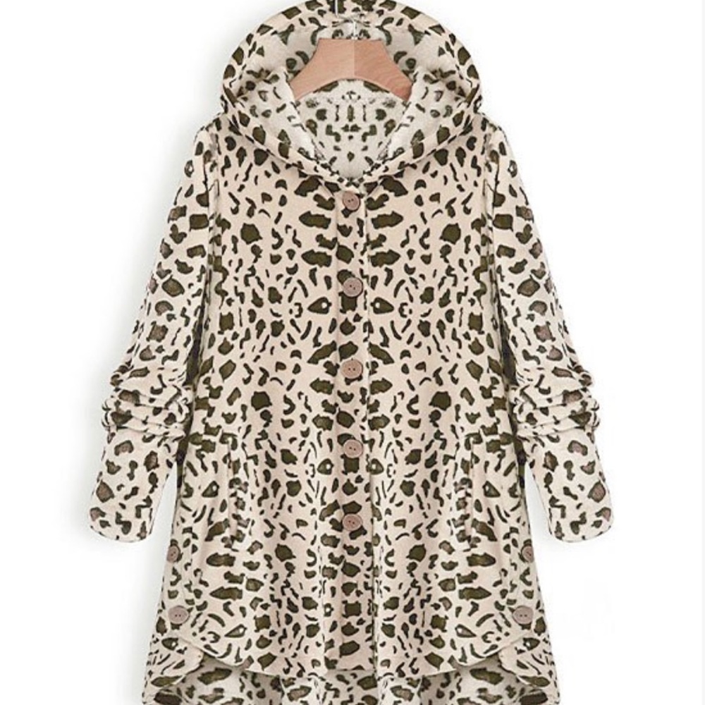 NWT leopard print hooded fleece size M/L